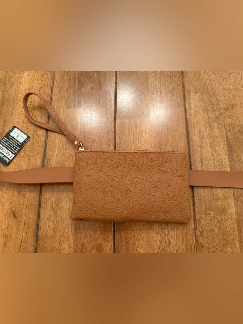 Stone Mountain USA New Leather Double Belted Bag Wristlet Fanny Pack Tan M